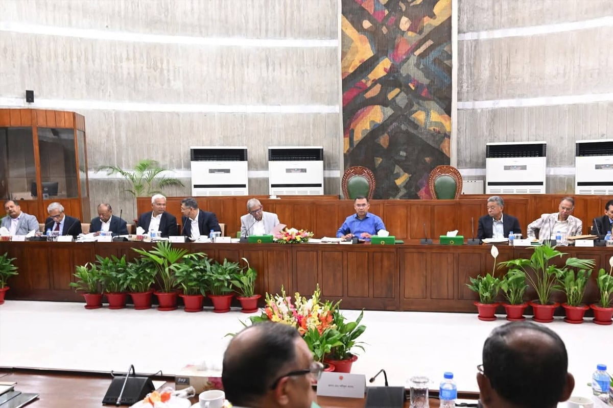 অফিস ৯টা থেকে ৪টা, ৬টায় মার্কেট বন্ধ: মন্ত্রিসভায় গুচ্ছ সিদ্ধান্ত