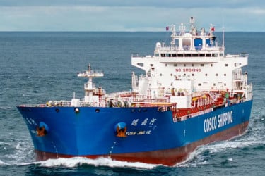 ২৭ হাজার ৩০০ টন ডিজেল নিয়ে বন্দরে ভিড়লো জাহাজ