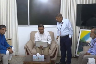নবনিযুক্ত ১৪ জেলা পরিষদ প্রশাসকের সঙ্গে প্রধানমন্ত্রীর বৈঠক