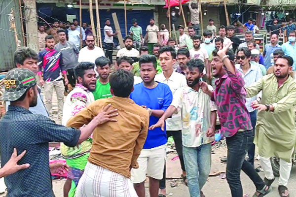 উচ্ছেদ অভিযানে বিএনপির দুই গ্রুপের সংঘর্ষ