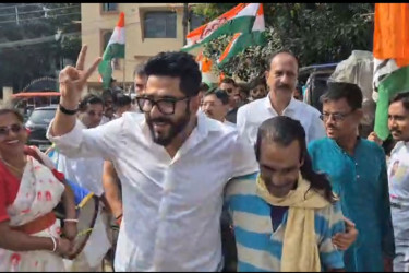 পশ্চিমবঙ্গ বিধানসভা নির্বাচন: তারকা প্রার্থীদের জমজমাট প্রচারণা