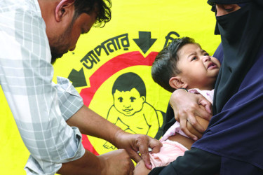 ৩০ উপজেলায় হামের টিকা শুরু