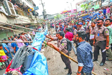 এবার সড়ক দখলমুক্ত রাখার চ্যালেঞ্জ