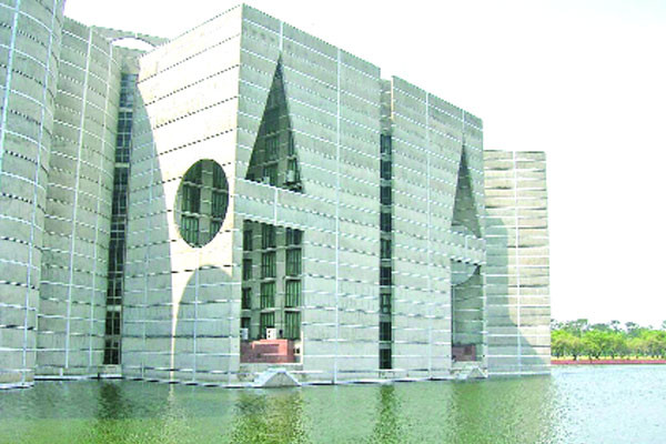 খেলাপি ঋণ সাড়ে ৫ লাখ কোটি