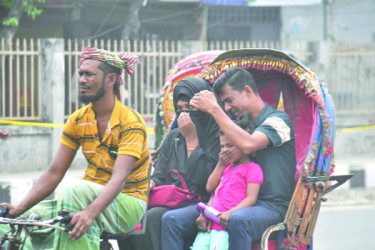 ভ্যাপসা গরমের সঙ্গে বাড়ছে বায়ুদূষণ