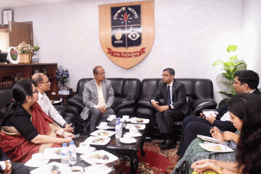 ঢাবি উপাচার্যের সঙ্গে ভারতীয় হাইকমিশনারের সাক্ষাৎ