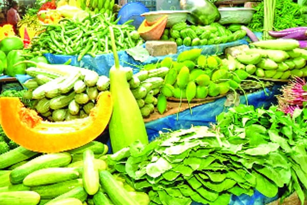 বেড়েই চলেছে সবজির দাম