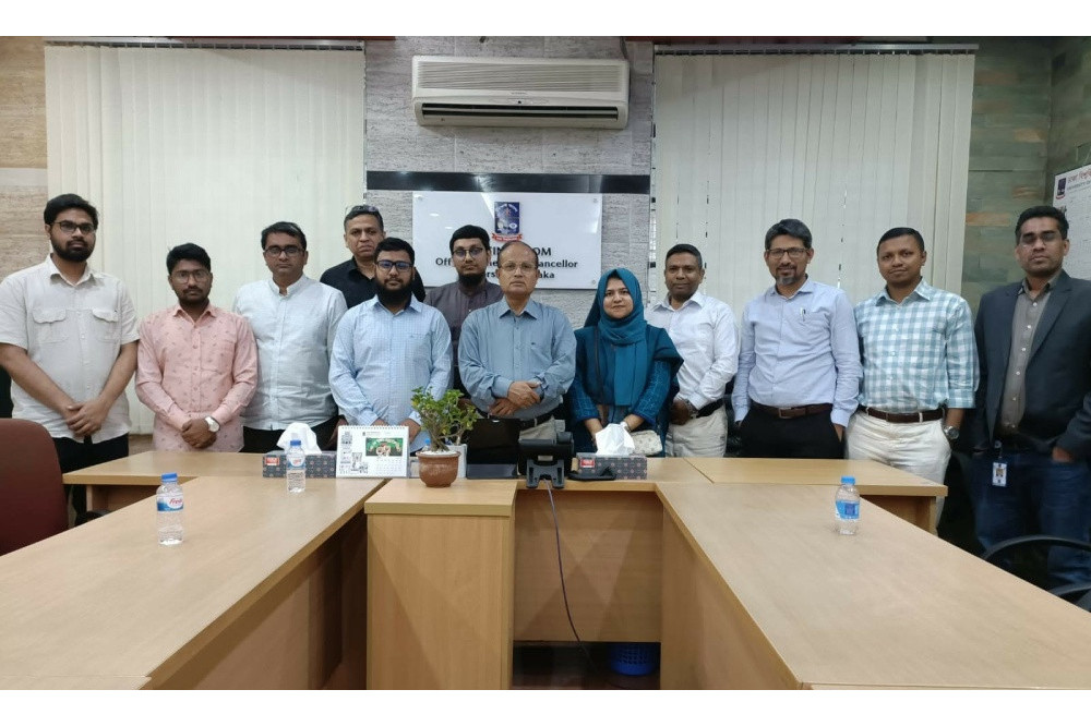 ঢাবি উপাচার্যের সঙ্গে ঢামেক প্রতিনিধিদলের সাক্ষাৎ