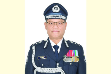 জনগণের নিরাপত্তা নিশ্চিত করাই পুলিশের প্রথম দায়িত্ব