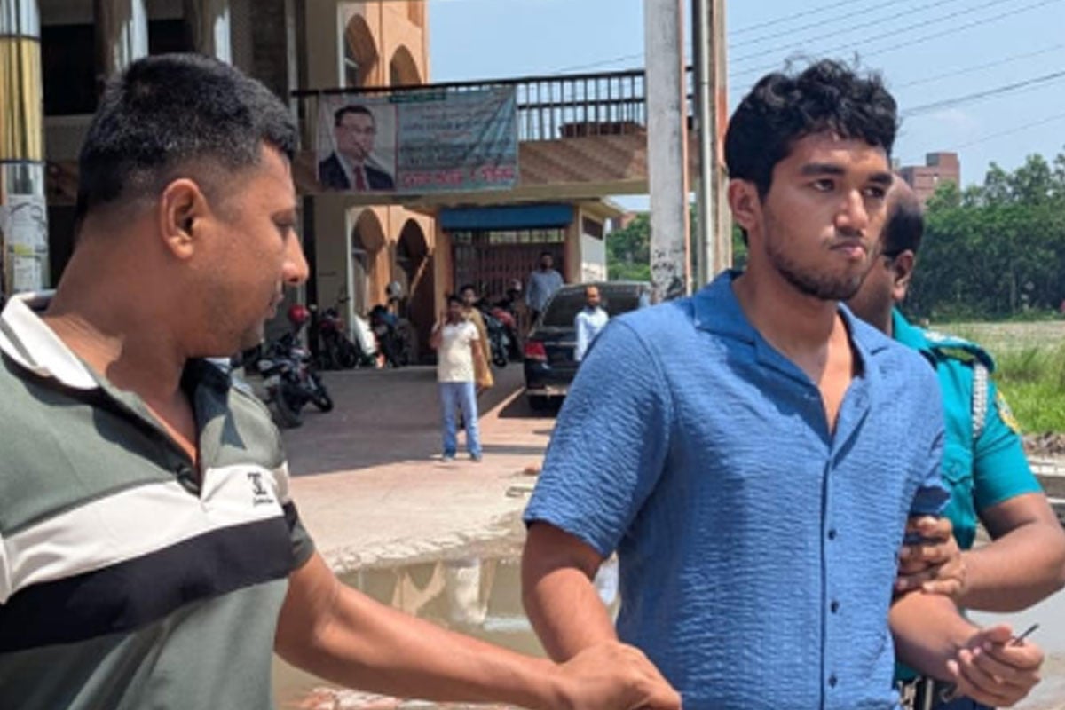 ববিতে ভর্তি পরীক্ষায় অসদুপায় অবলম্বন, বহিষ্কারের পর পুলিশের কাছে সোপর্দ