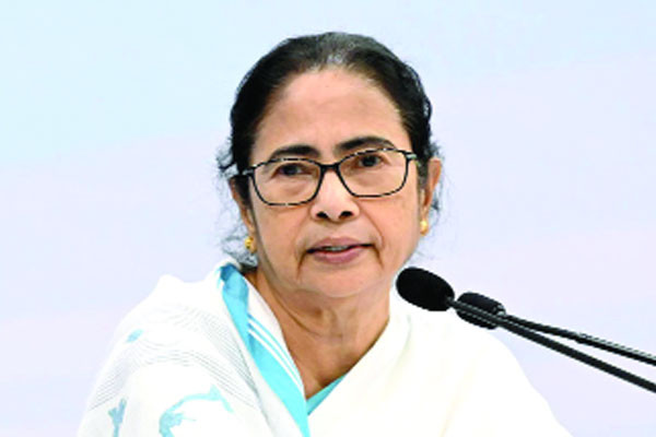 বিজেপি মিথ্যা প্রচার করে ছোবল মারতে চায় : মমতা