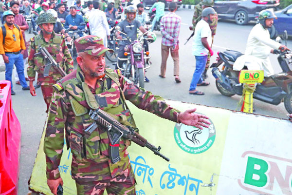 তেলের জন্য বিশৃঙ্খলা ও নিরাপত্তা ফেরাতে সেনাবাহিনী