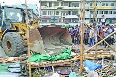 হকার উচ্ছেদের পাশাপাশি পুনর্বাসন করার পরামর্শ