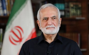 ইসরায়েল-যুক্তরাষ্ট্রের হামলায় আহত ইরানের সাবেক পররাষ্ট্রমন্ত্রী খারাজি মারা গেছেন