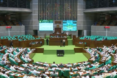 জাতীয় সংসদ অধিবেশন বুধবার বেলা ১১টা পর্যন্ত মুলতবি