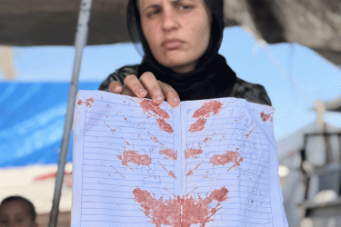 ‘এটা কালি নয়, আমার মেয়ের রক্ত’