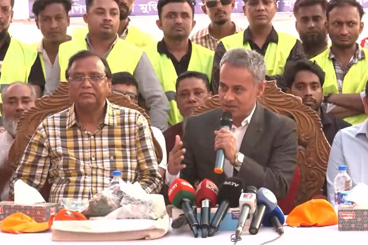 আমরা ক্লিনিং ঢাকা করতে চাই, সমৃদ্ধ ন্যাশন গড়তে চাই: সড়ক পরিবহনমন্ত্রী