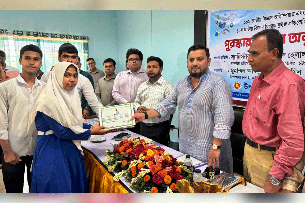 শিক্ষার্থীদের উদ্ভাবনী প্রকল্পে ফুটে উঠেছে ভবিষ্যৎ বাংলাদেশ: প্রতিমন্ত্রী মীর হেলাল