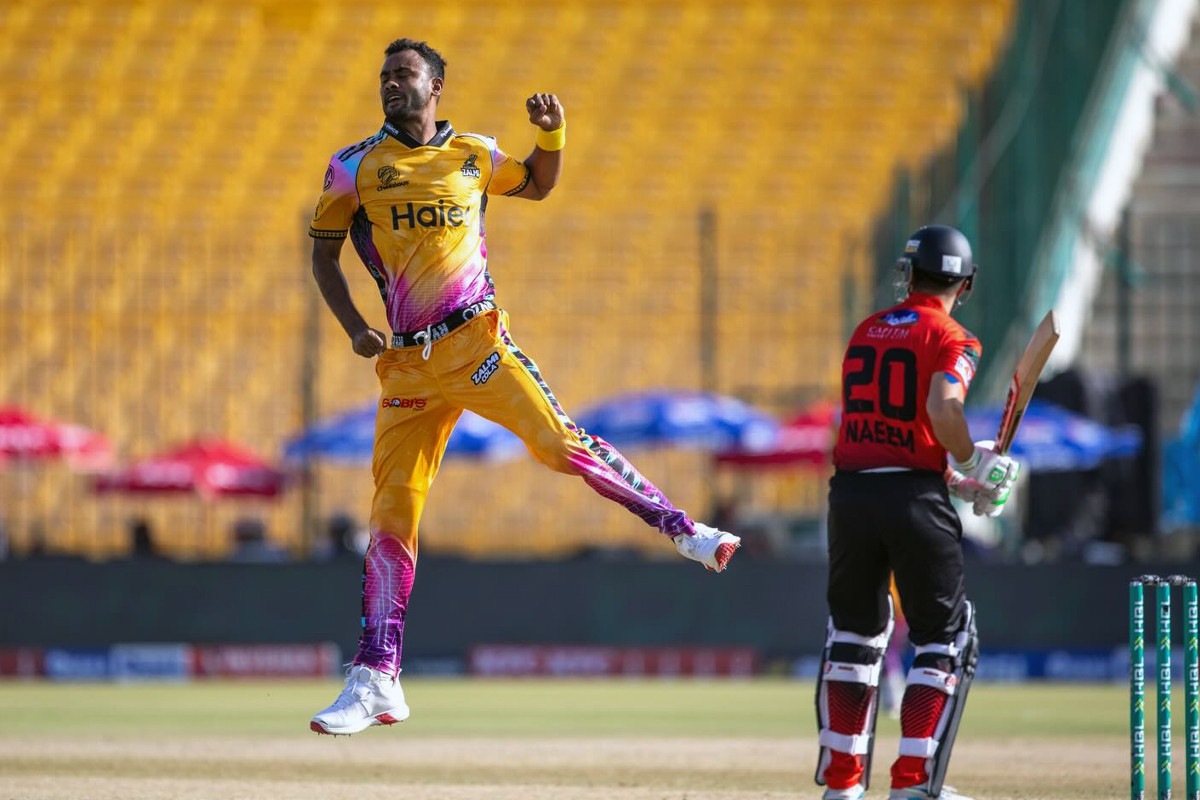 রানা-শরীফুলদের দাপটে বিধ্বস্ত মুস্তাফিজের লাহোর