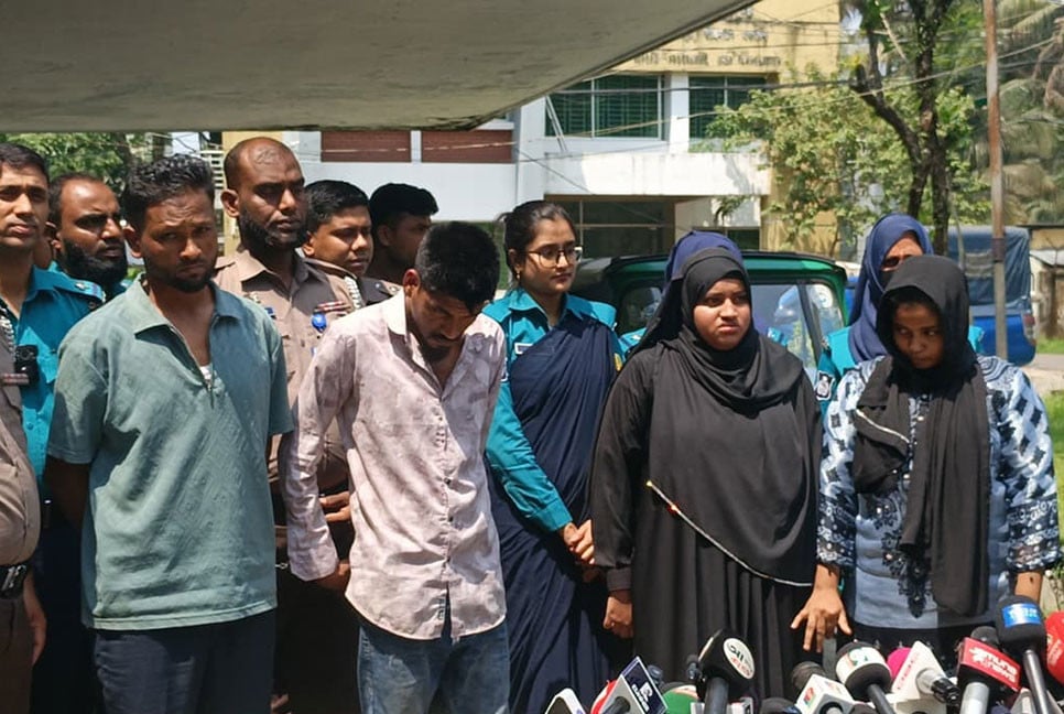 সিলেটে হানি ট্র্যাপের ফাঁদে দুই যুবক, গ্রেফতার ৪