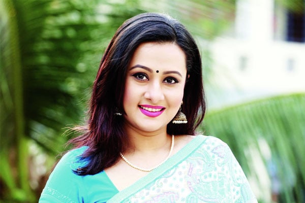 স্মৃতিকাতর পূর্ণিমা