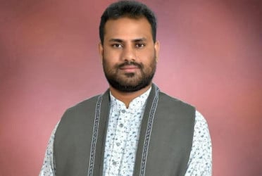 পিআইওকে মারধরের ঘটনায় গণঅধিকার পরিষদের নেতা গ্রেফতার