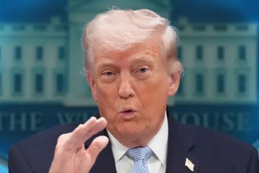 পাকিস্তানে শুরু যুক্তরাষ্ট্র–ইরান শান্তি আলোচনা, ইরানকে ‘ব্যর্থ রাষ্ট্র’ বললেন ট্রাম্প