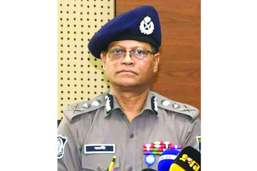 পুলিশের কেউ অপরাধ করলে ছাড় নয়