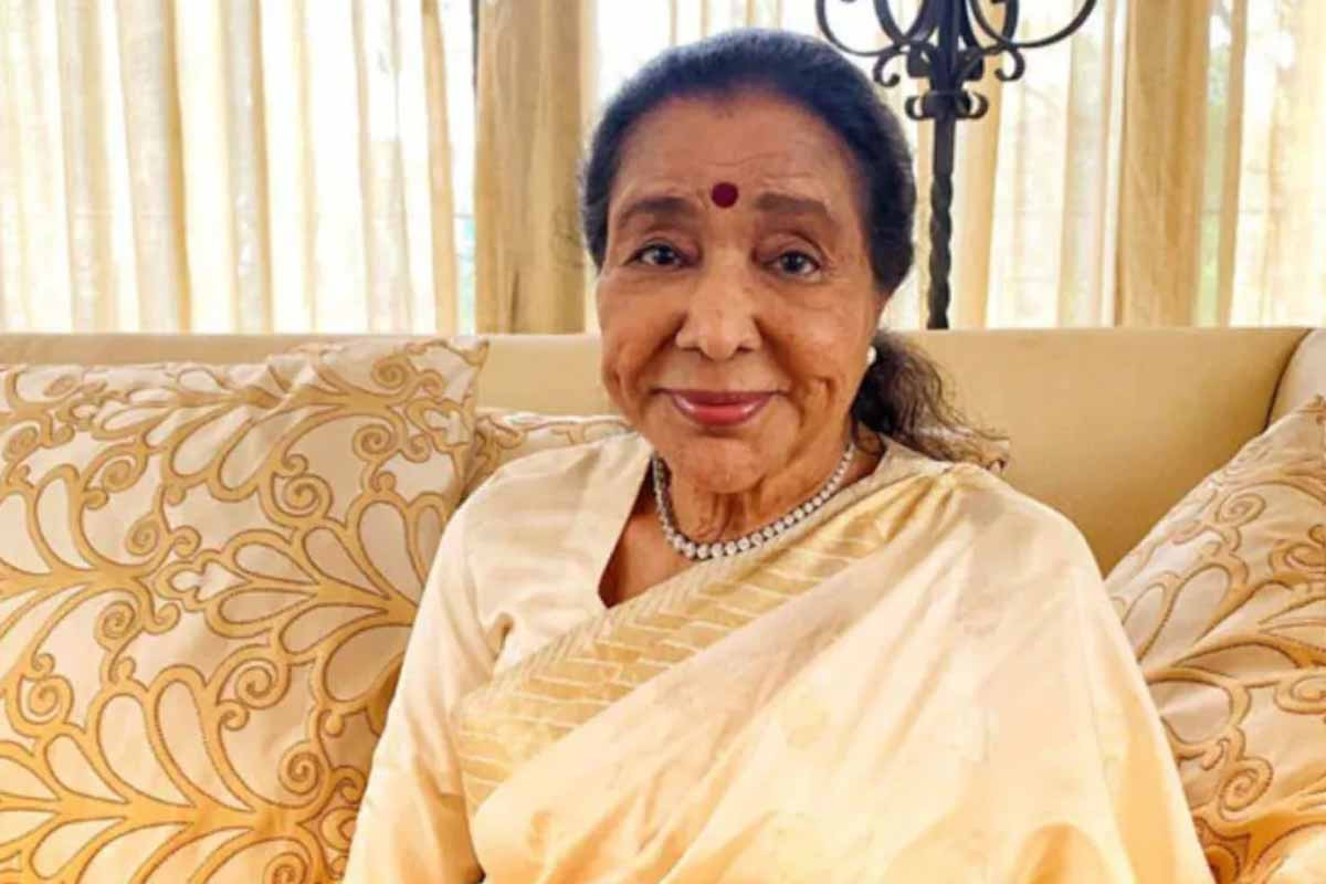 কিংবদন্তি গায়িকা আশা ভোসলের অবস্থা সংকটাপন্ন, হাসপাতালে ভর্তি