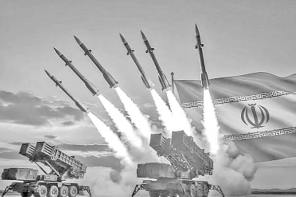 ইরানের কাছে এখনো হাজার হাজার ক্ষেপণাস্ত্র মজুত