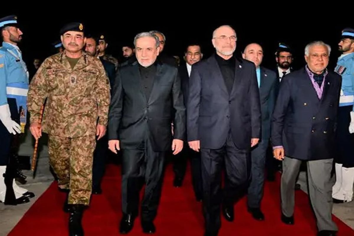 পাকিস্তান ছাড়ল ইরানের প্রতিনিধিদল