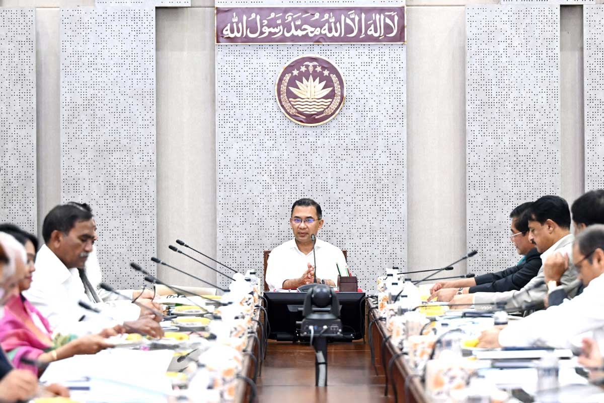 হজ ব্যবস্থাপনা কমিটির সঙ্গে প্রধানমন্ত্রীর সভা অনুষ্ঠিত