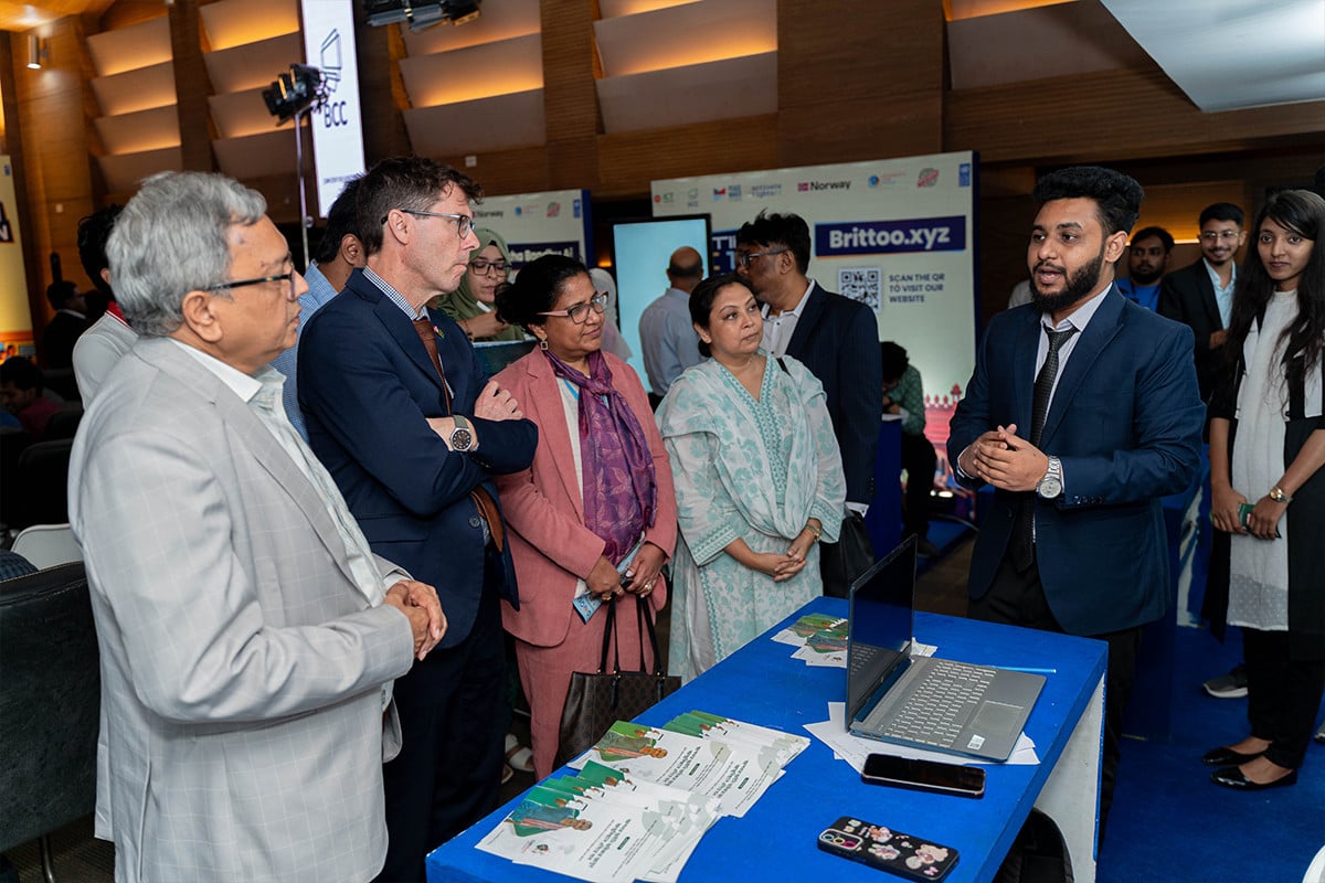 ঢাকায় সিভিক টেক ইনোভেশন এক্সপো, অংশ নিলেন তরুণ প্রযুক্তি উদ্ভাবকরা