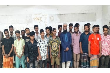 তেজগাঁওয়ে বিভিন্ন অপরাধে গ্রেফতার ৫২