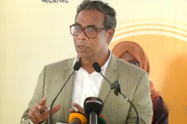 সারা দেশে হামের টিকা কার্যক্রম শুরু ২০ এপ্রিল: স্বাস্থ্য প্রতিমন্ত্রী