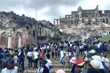 হাইতিতে দুর্গে পদদলিত হয়ে অন্তত ৩০ জনের মৃত্যু