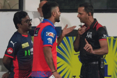 আম্পায়ারের সিদ্ধান্তে ক্ষোভ, শাস্তি পেলেন নীতীশ রানা