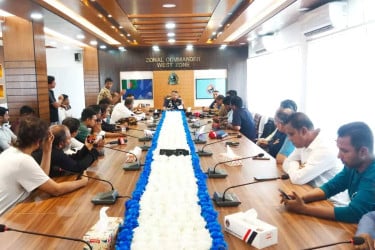 সুন্দরবনে বনদস্যু দমনে কোস্টগার্ডের দুটি বিশেষ অভিযান শুরু