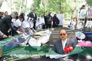 আটকা পড়া বাংলাদেশি জাহাজ দ্রুত হরমুজ প্রণালি পাড়ি দিতে পারবে : রাষ্ট্রদূত