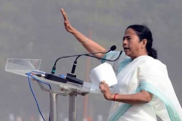 ২২৬টির বেশি আসন নিয়ে আমরাই সরকার গড়বো: মমতা