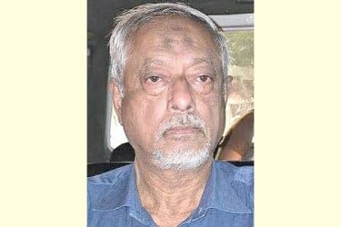 বেগম জিয়া ও তারেক রহমানকে গ্রেপ্তারের চাপ দেন দুই সম্পাদক