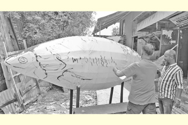 পয়লা বৈশাখ উদ্যাপনে ইলিশের বিশাল প্রতিকৃতি