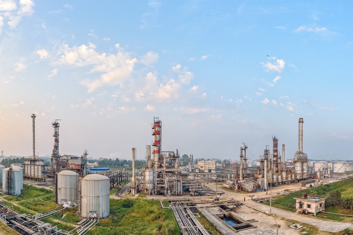 ইরান যুদ্ধের প্রভাবে অপরিশোধিত তেল সংকট, বন্ধের পথে রাষ্ট্রায়ত্ত ইস্টার্ন রিফাইনারি