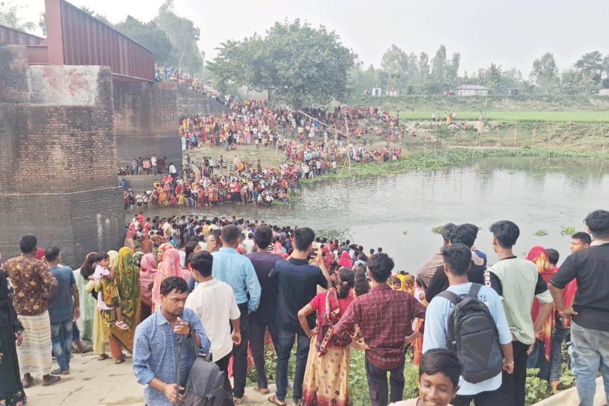নববর্ষে বন্ধুদের সঙ্গে ঘুরতে গিয়ে নদীতে ডুবে স্কুলছাত্রের মৃত্যু