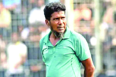 মানতে পারছেন না মোহামেডানের ফুটবলাররা