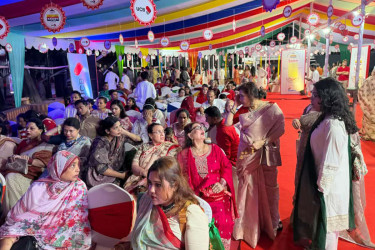 গুলসান সোসাইটির উদ্যোগে লেকপার্কে মেলা