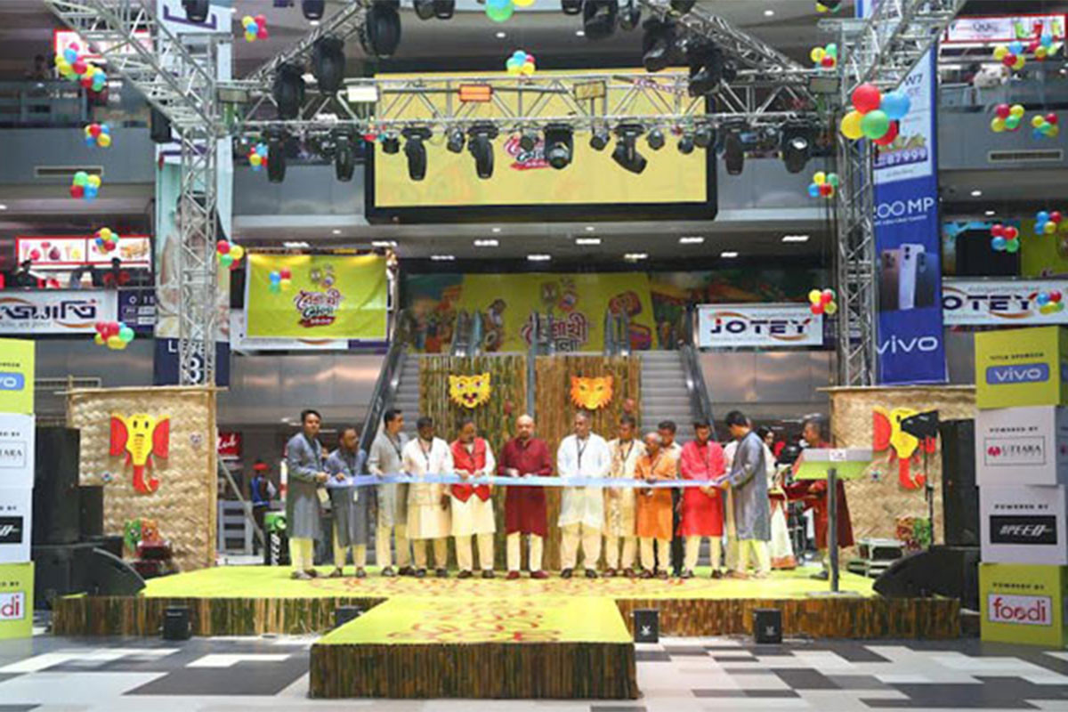 বসুন্ধরা সিটিতে জমজমাট বৈশাখী মেলার উদ্বোধন