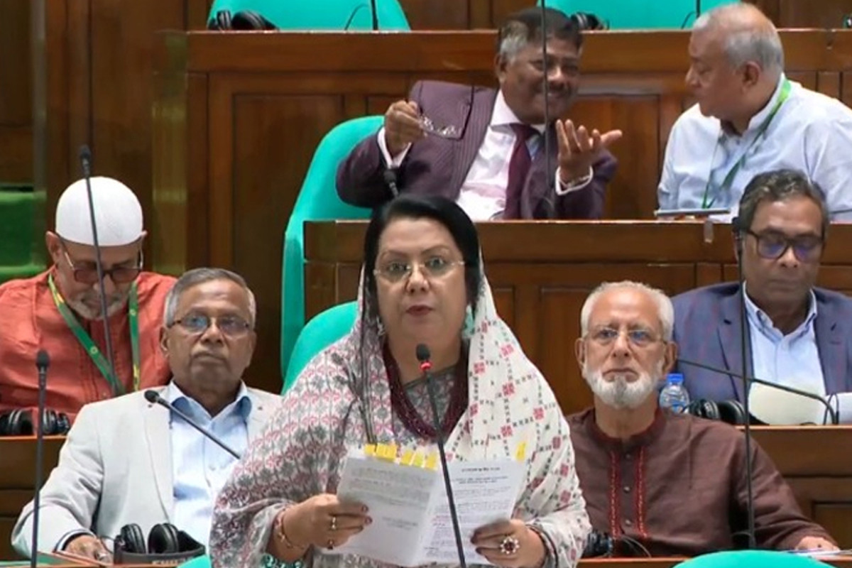 কক্সবাজার বিমানবন্দরে আন্তর্জাতিক ফ্লাইট চালুর বিষয়ে যা বললেন মন্ত্রী