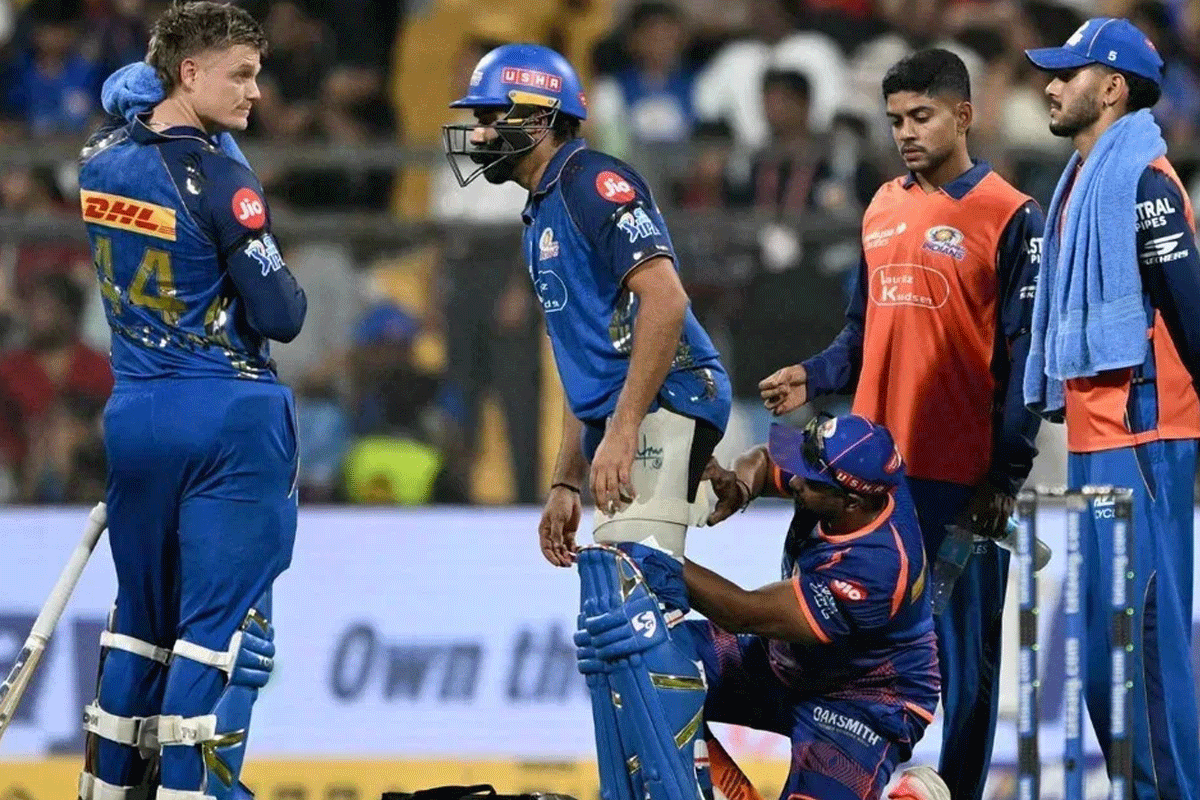 আইপিএলে দুই ম্যাচের জন্য ছিটকে গেলেন রোহিত শর্মা