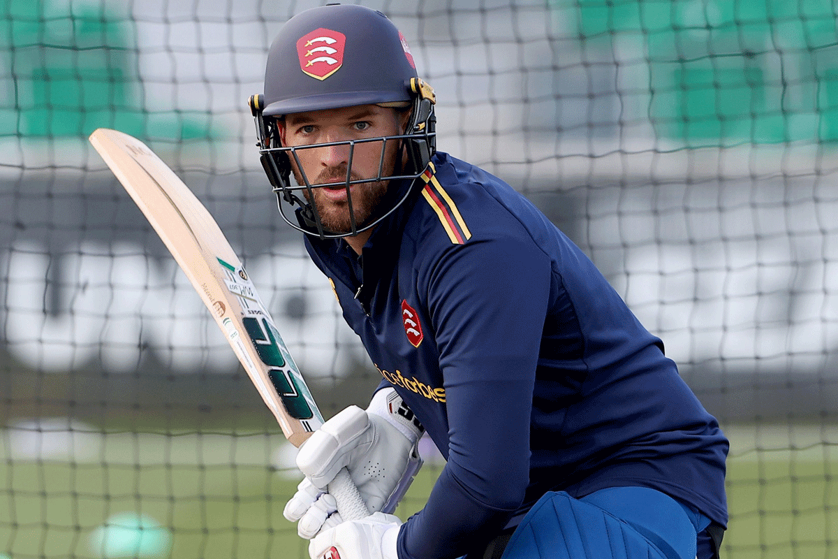 কাউন্টি ক্রিকেটের মাঝেই দেশে ফিরলেন উইয়ান মাল্ডার